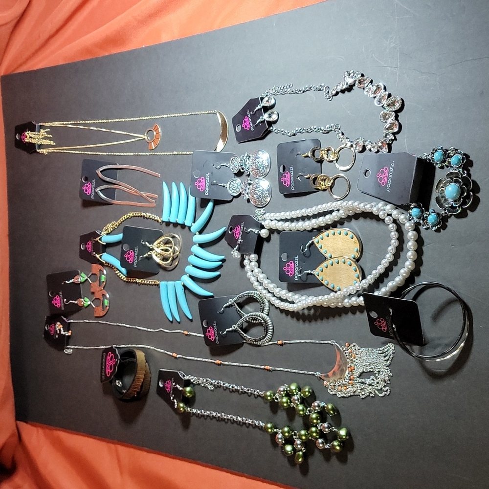 Paparazzi Jewelry Bundle of 16 NWT Necklaces Earrings Bracelets 1Q